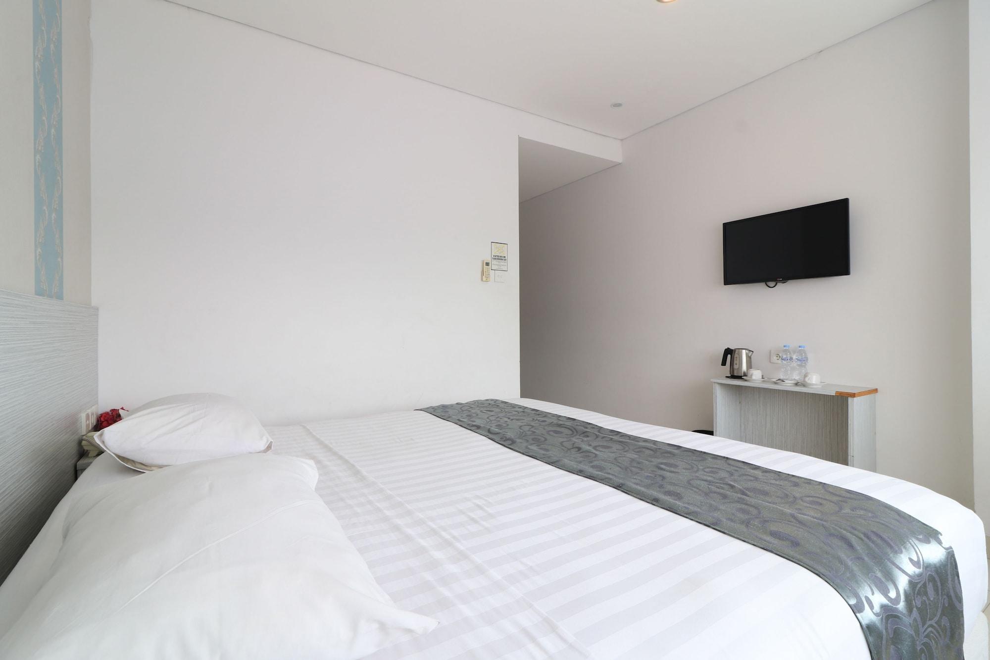 Kembang Hotel Cihampelas バンドゥン エクステリア 写真
