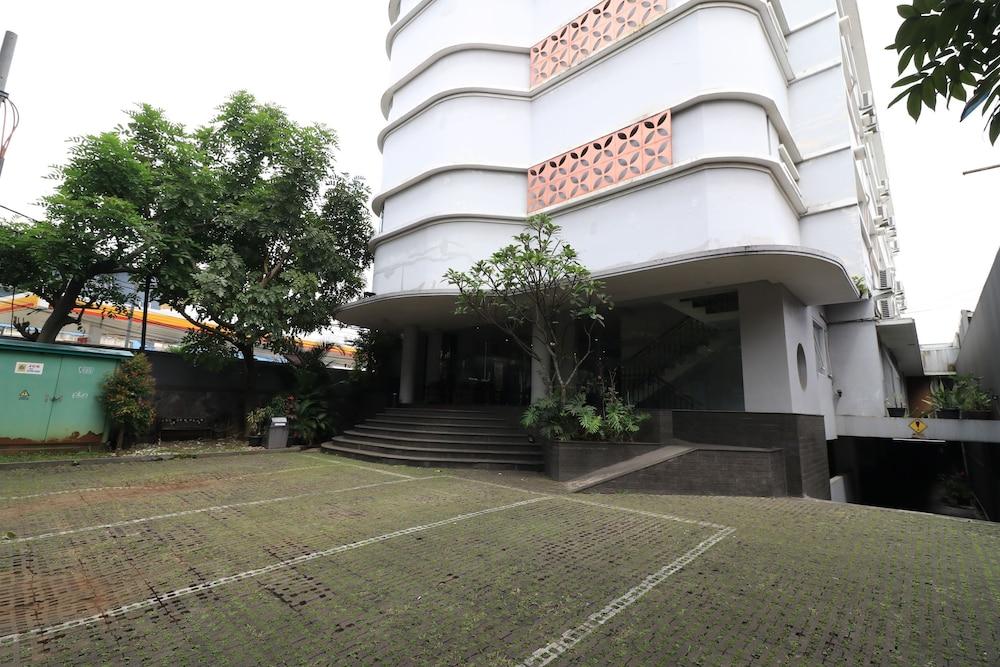 Kembang Hotel Cihampelas バンドゥン エクステリア 写真