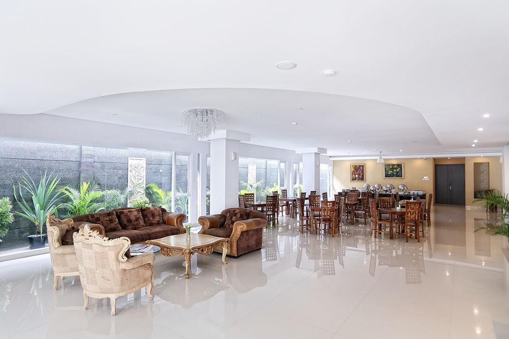 Kembang Hotel Cihampelas バンドゥン エクステリア 写真