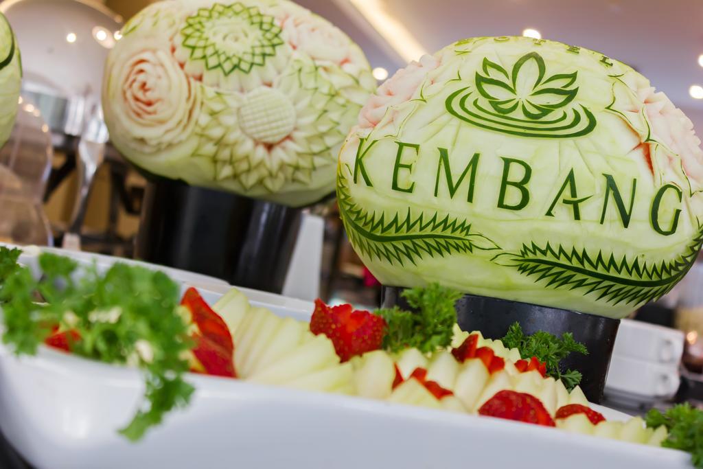 Kembang Hotel Cihampelas バンドゥン エクステリア 写真